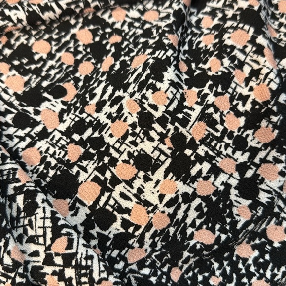 Adrienne Vittadini Women’s Small Keyhole Neckline Ruched Short Sleeve Blouse - Picture 8 of 8